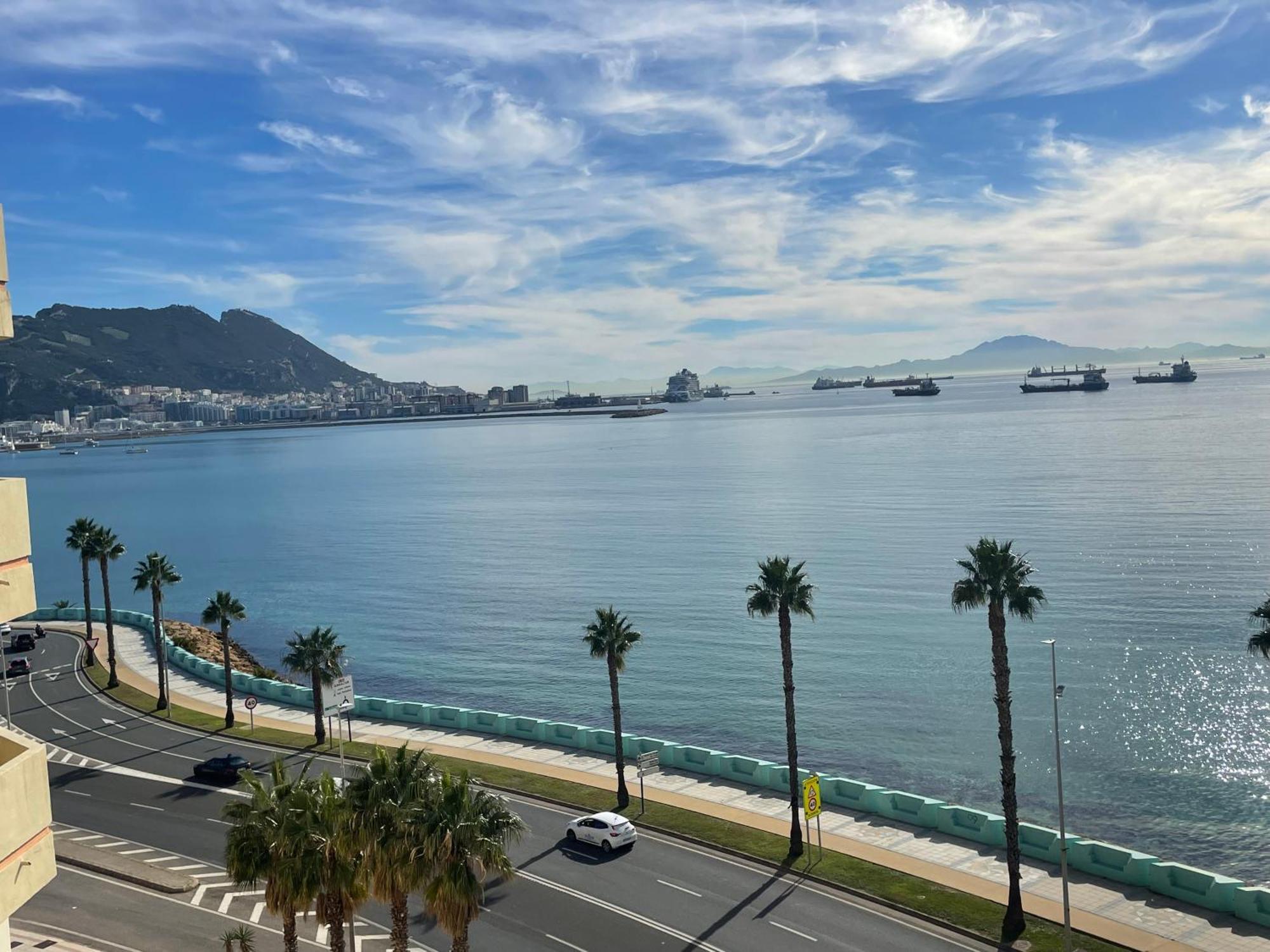 Apartamento Vistas Roca Mar La Línea de la Concepción Exterior foto